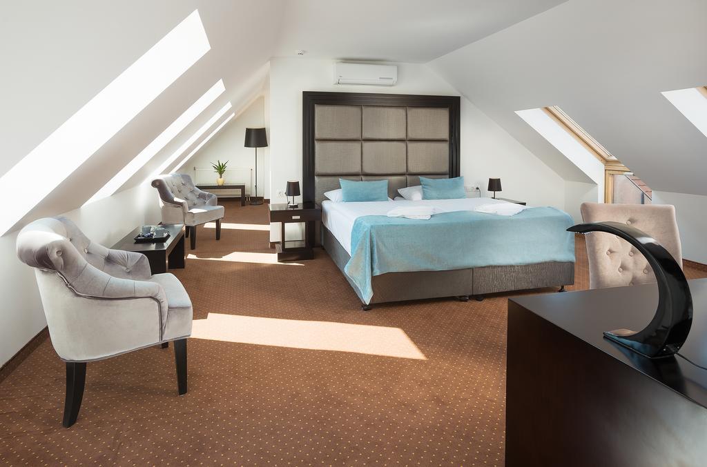 Bastion Hotel