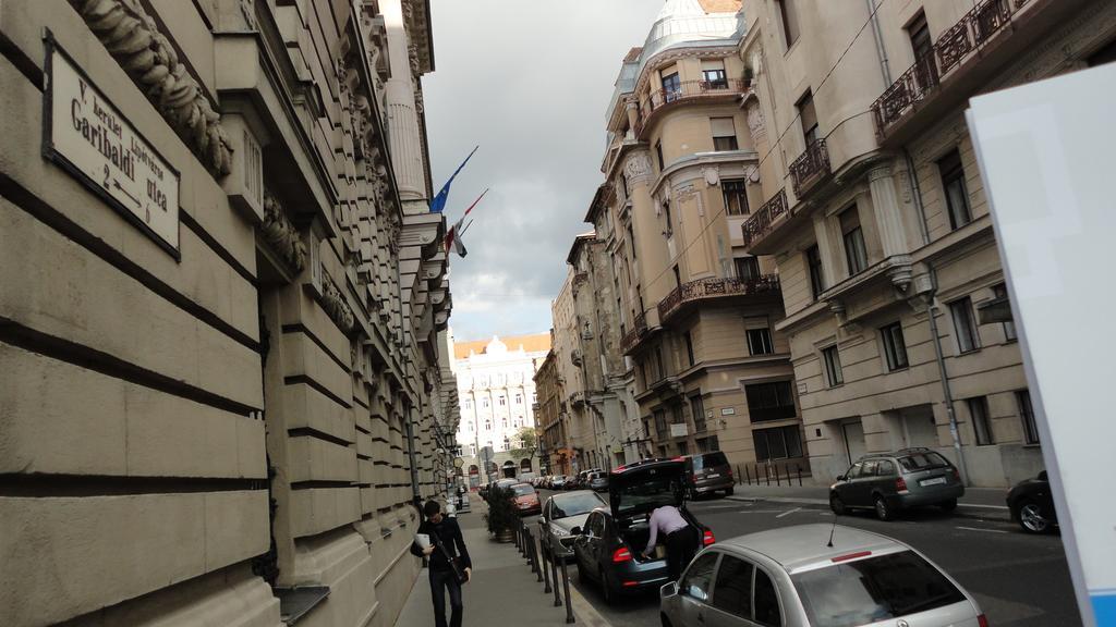 Garibaldi 5 & Apartment