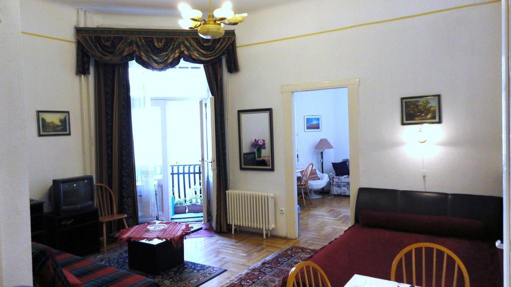 Garibaldi 5 & Apartment *