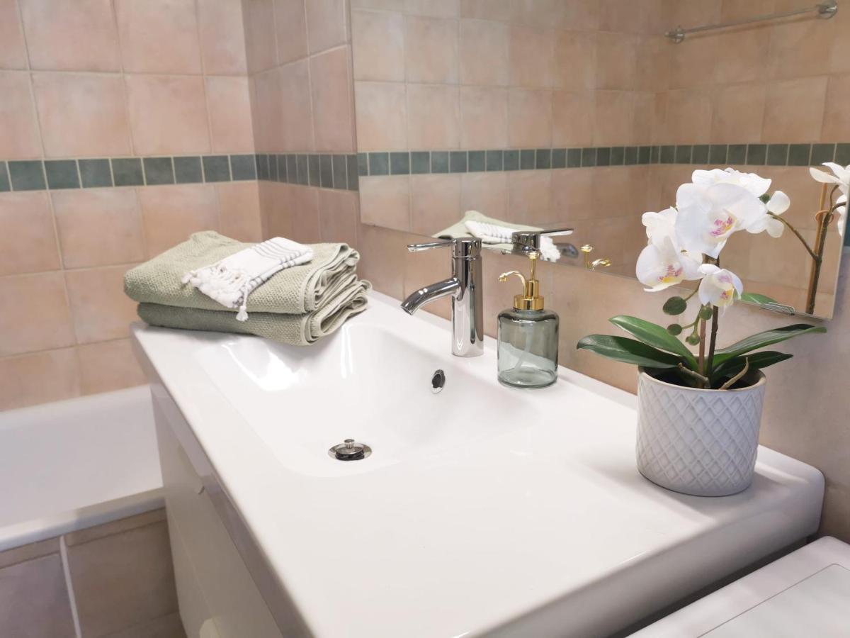 Apartman Hillside With Ac & Heating In Grande Maison Budapest