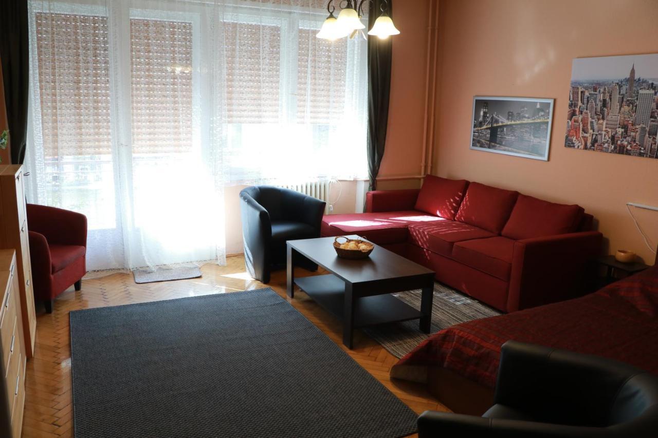 Fornax With Balcony *