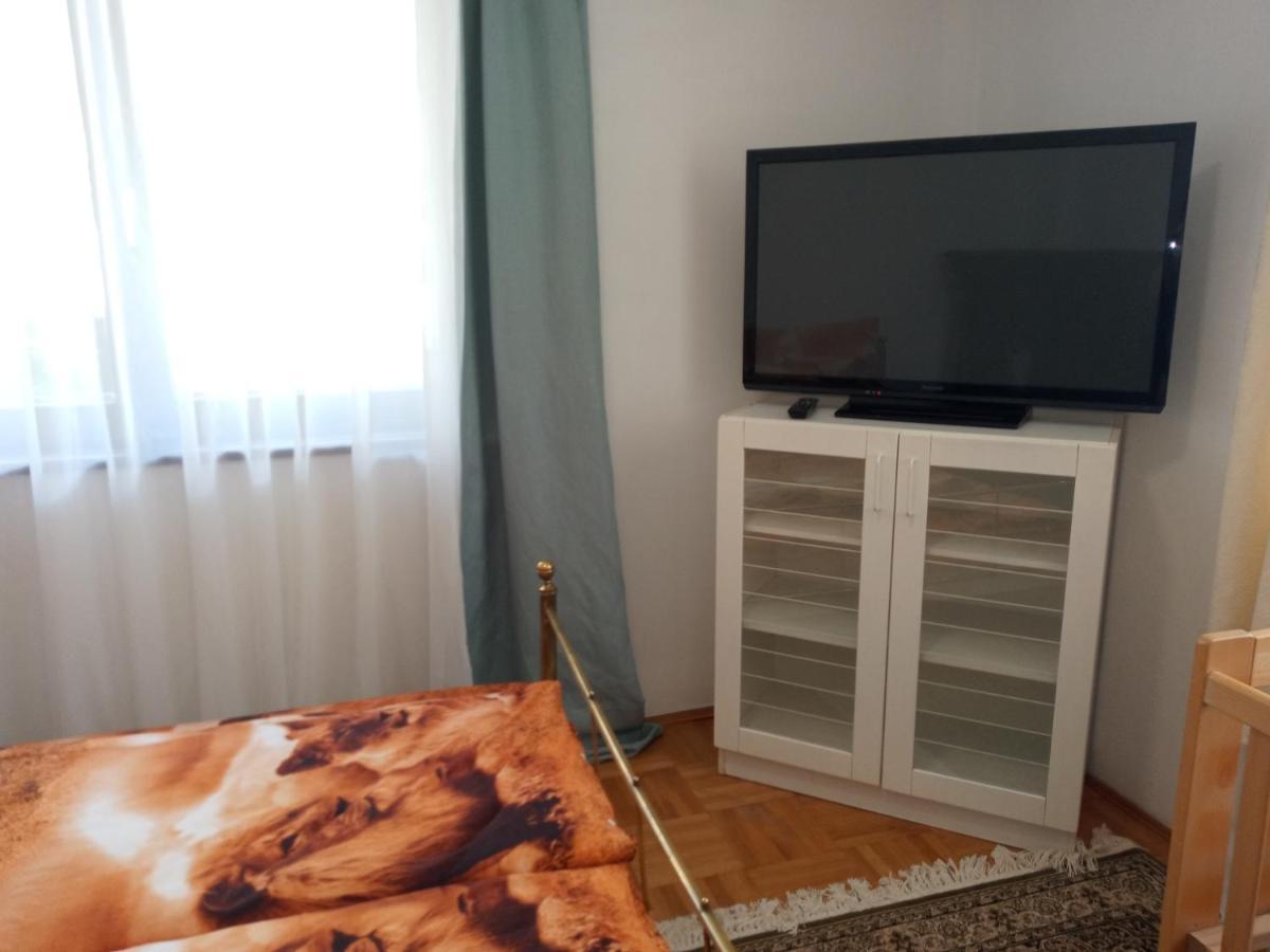 Luxury Eagle Apartment