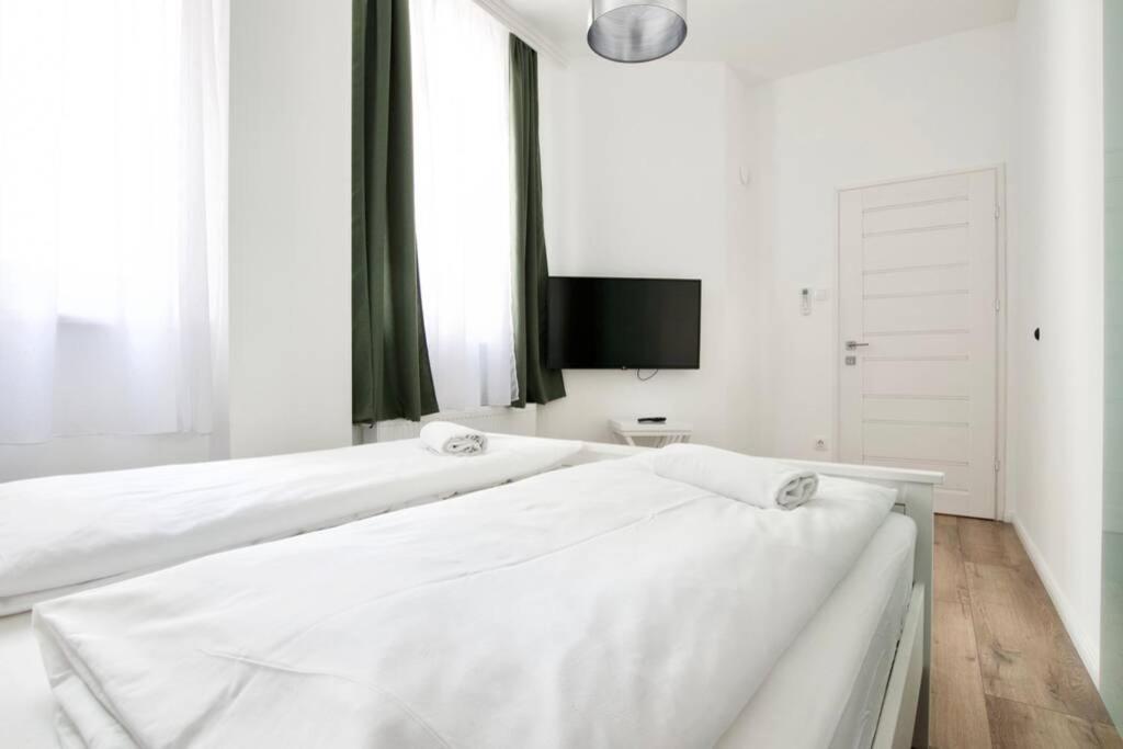 Premium By Hi5-vaci Str. 3 Bedroom Apartmán