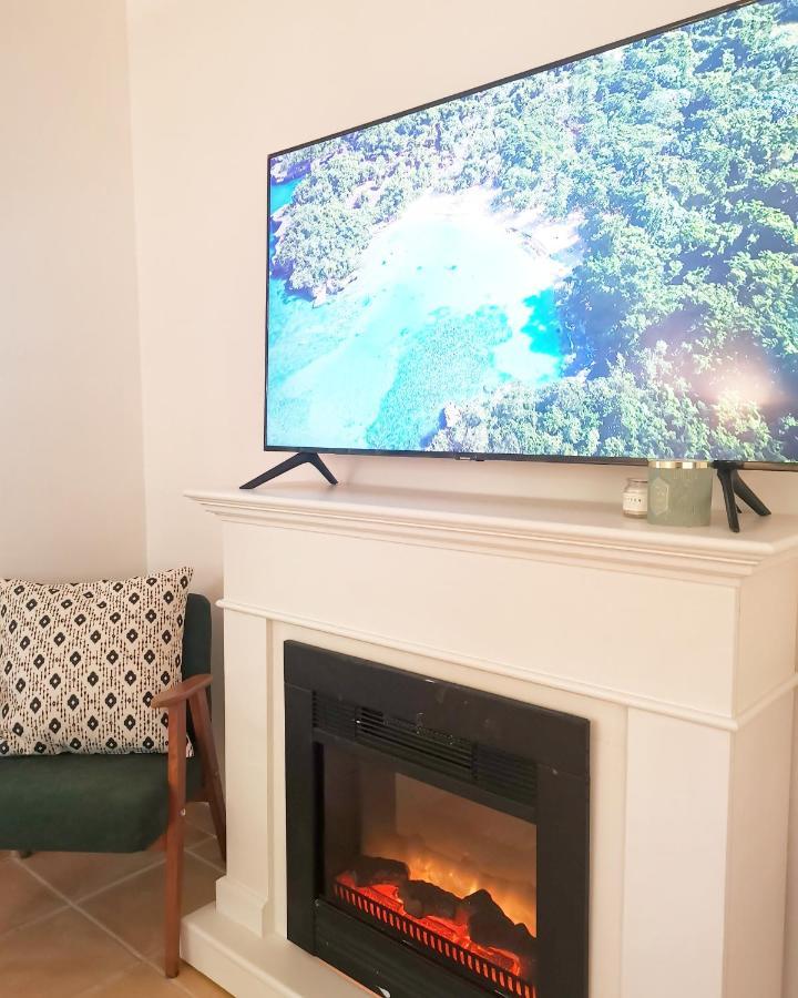 Hillside With Ac & Heating In Grande Maison