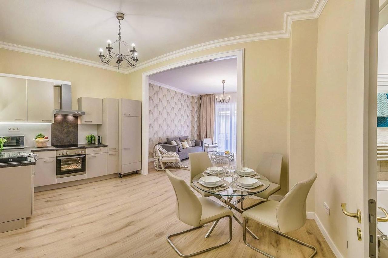 Apartment Marvelous Design On Asboth Street Budapest