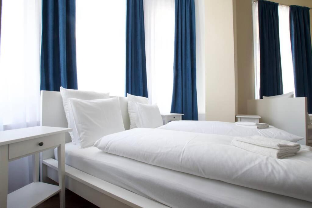 Premium By Hi5-vaci Str. 3 Bedroom Apartment