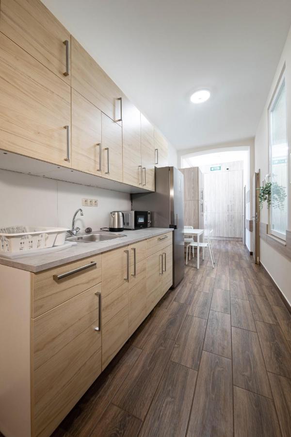 East Station Deluxe Guest house *