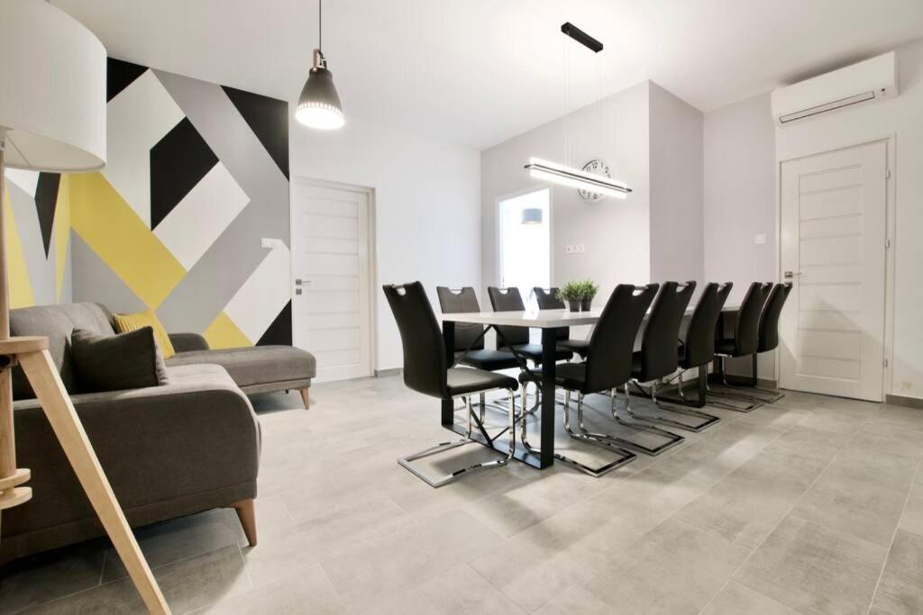 Premium By Hi5-vaci Str. 3 Bedroom * Budapešť