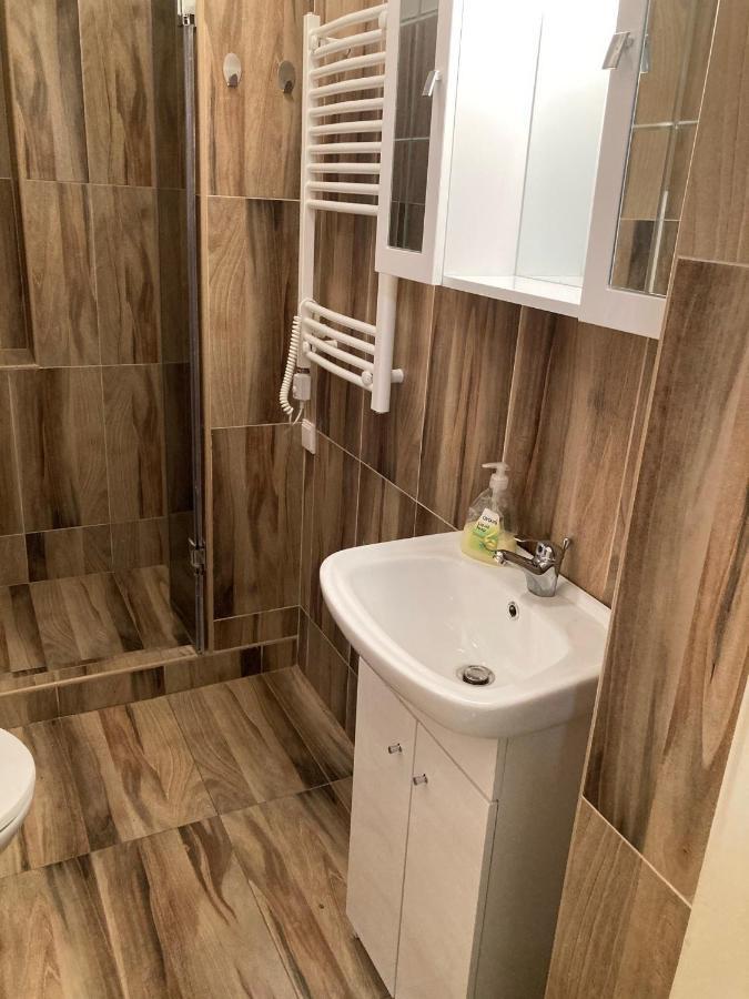 Roland Apartmant Zuglo Apartment *