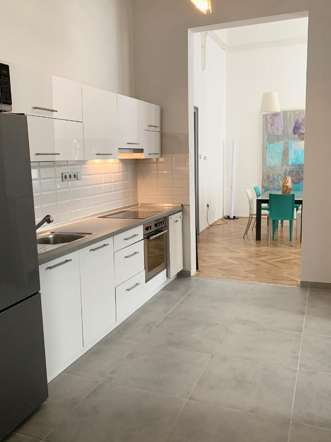 Charming Flat Close To Danube And 4-seasons Apartamento