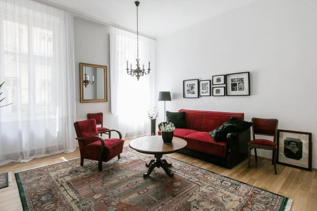 Your Gorgeous&spacious Dream In *