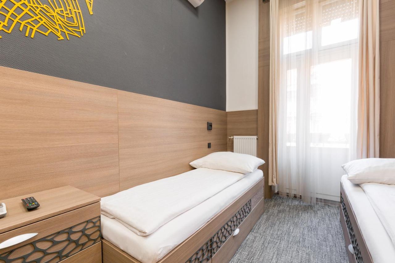 Auberge de jeunesse E14 Design *