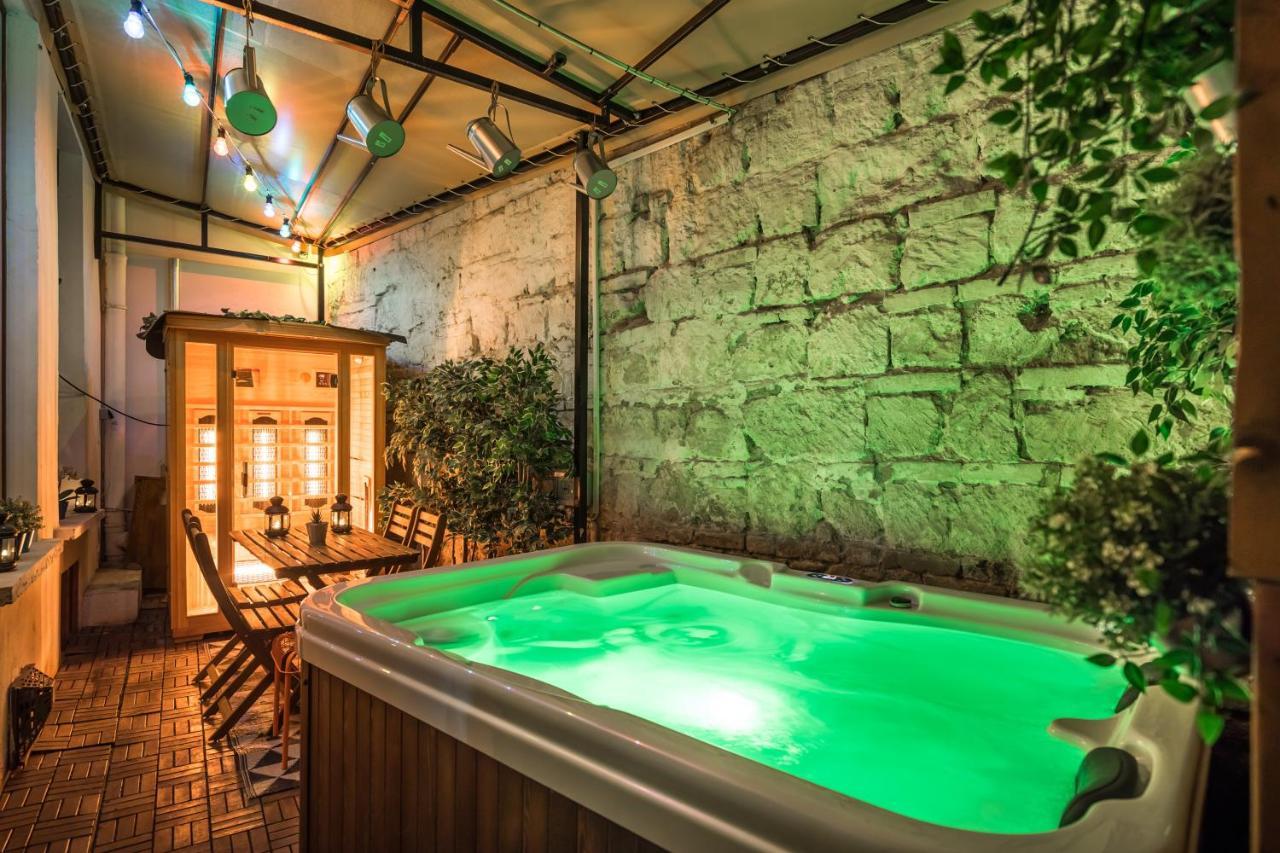 Bohemic Apartment Terrace&Jakuzzi&Sauna Apartment Budapest