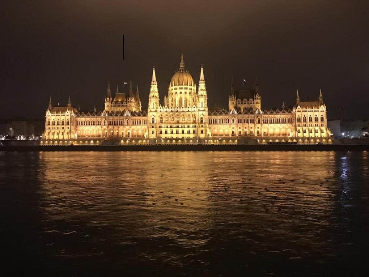 Modern, Quiet & Cozy In The Middle Of Downtown Near Danube At Fashion Street
