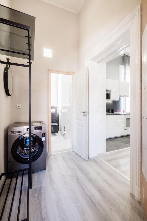 Prime Star Deak Ter Modern Luxury