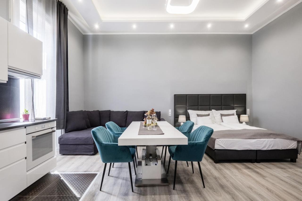 Prime Star Deak Ter Modern Luxury