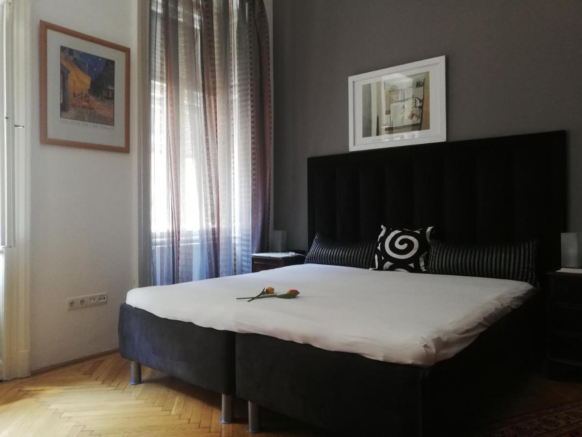 West10 Star Center * Budapest