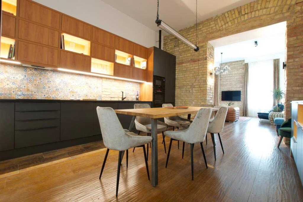 Premium By Hi5 - Ever Apartman Budapest