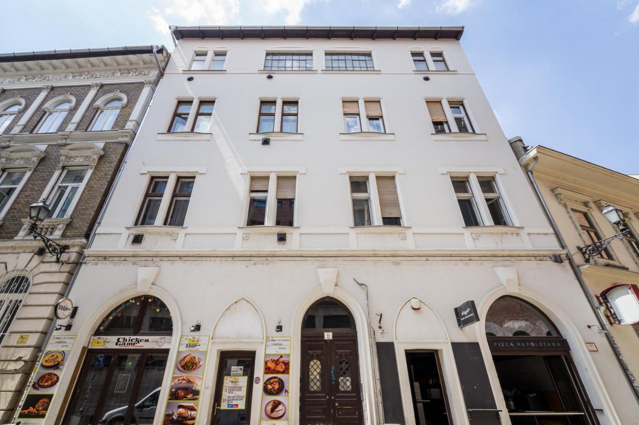Apartman Megszunt-bohemic Style With Jacuzzi & Terrace