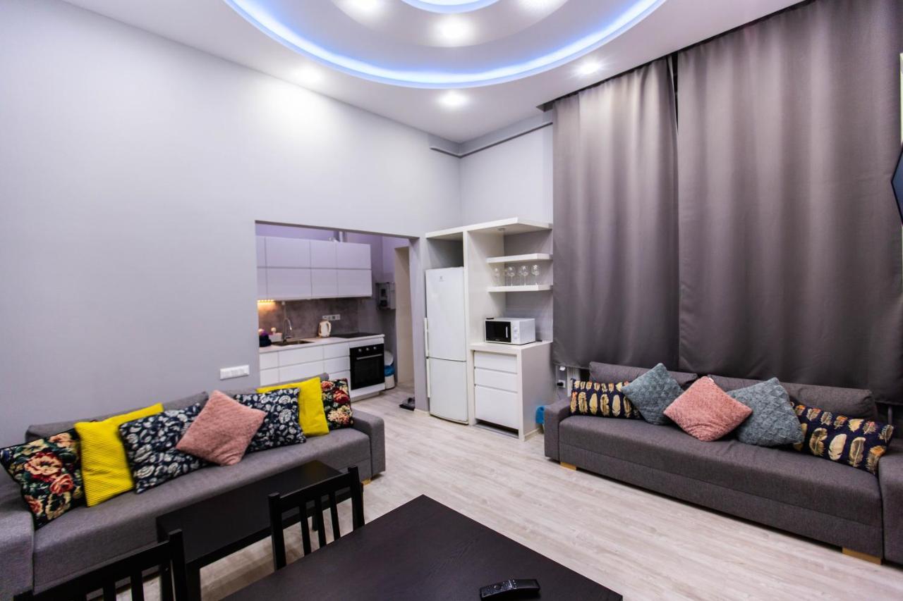Harmony Residency - 4 Bedrooms Apartment *