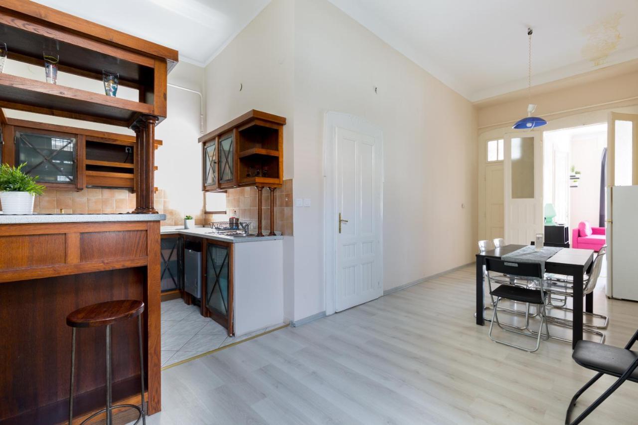 Budapesteasyflat Wesselenyi Lägenhet *