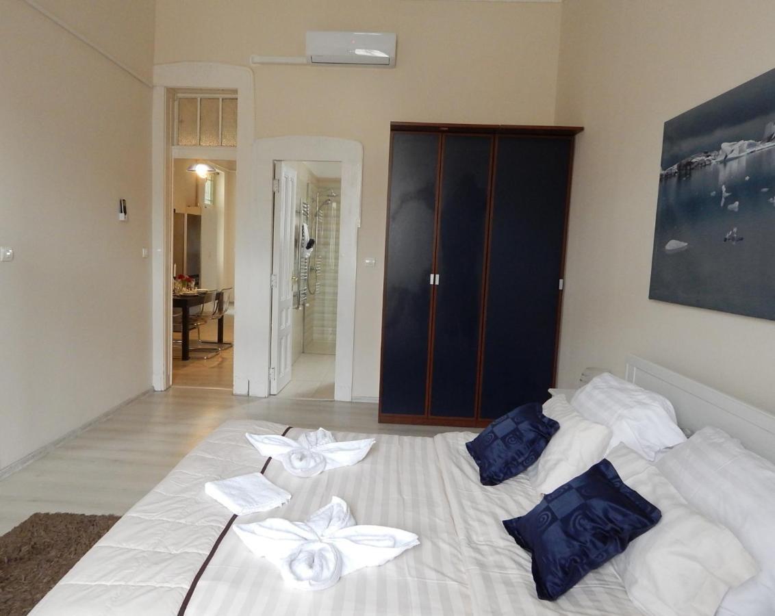 Budapesteasyflat Wesselenyi Lägenhet