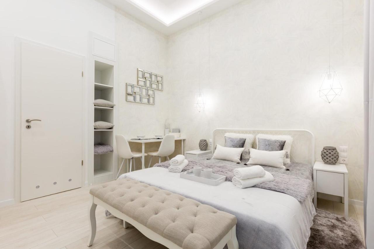 Ultra & Brand New Nest Apartamento Budapest