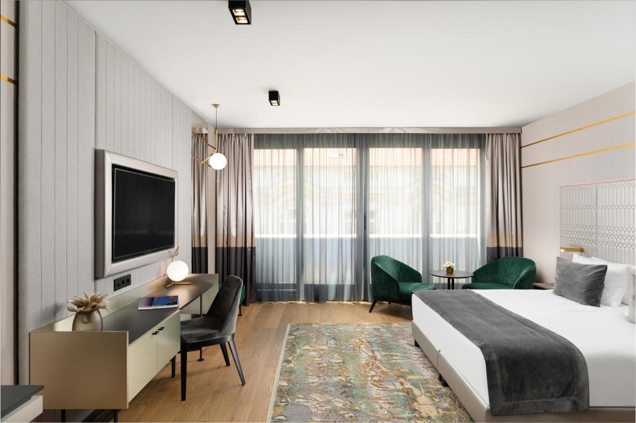Aparthotel Emerald Downtown Luxury By Continental Group