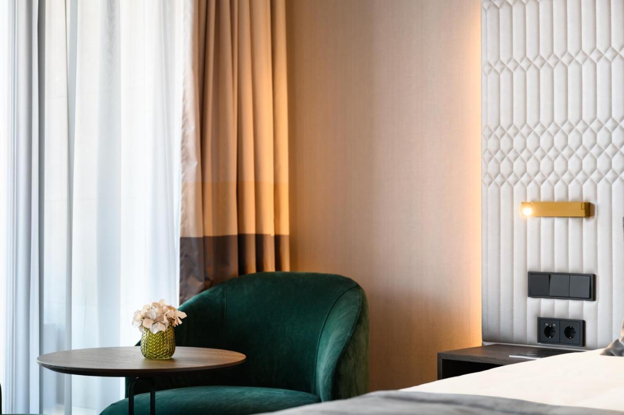 Emerald Downtown Luxury By Continental Group 2* Budapest