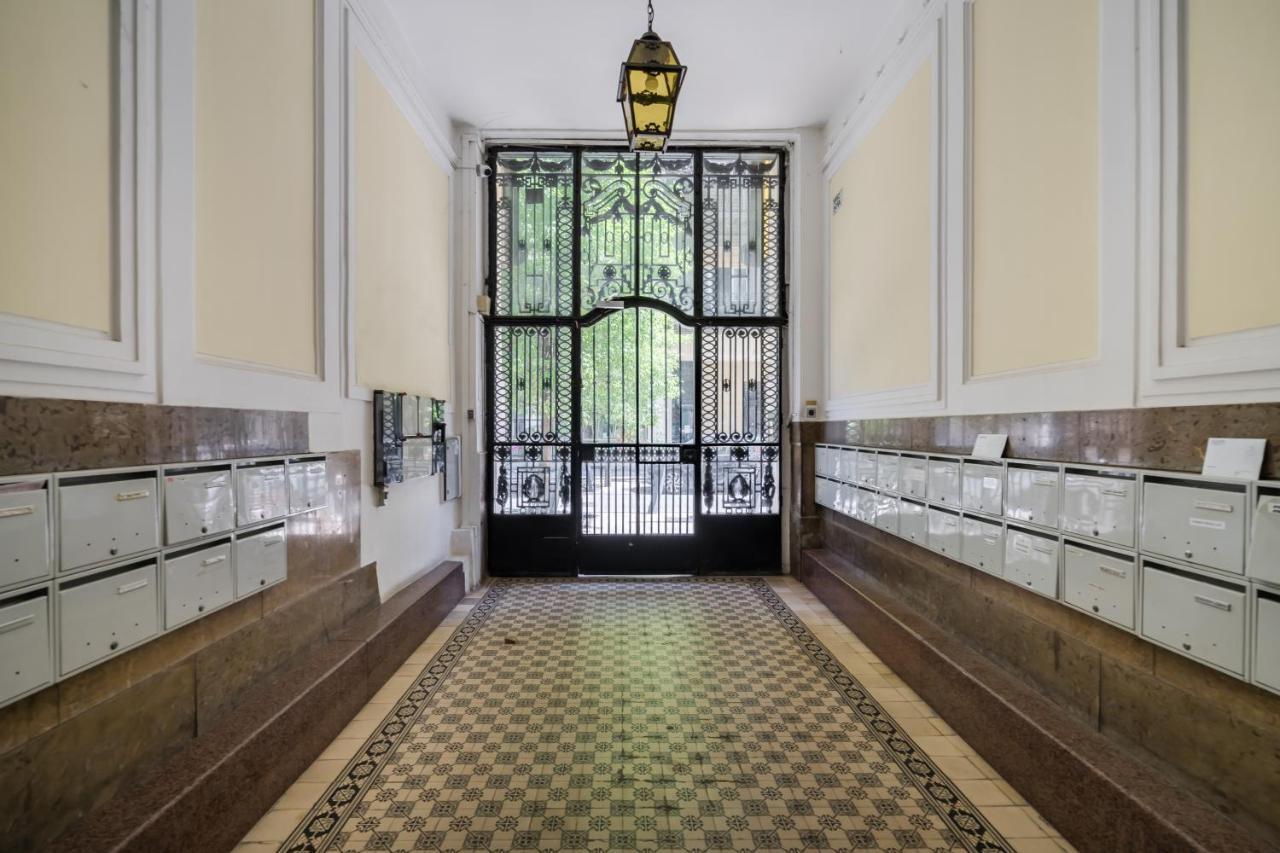 Apartment Imperial With Basilika And Castle View Need Reservation For Free Parking Budapest