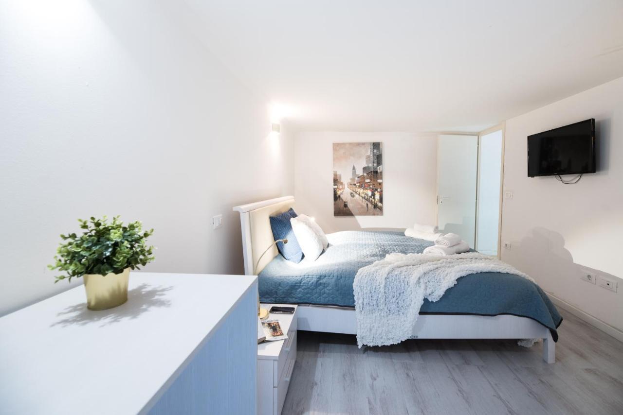 Budapest Easy Flat Oktogon *