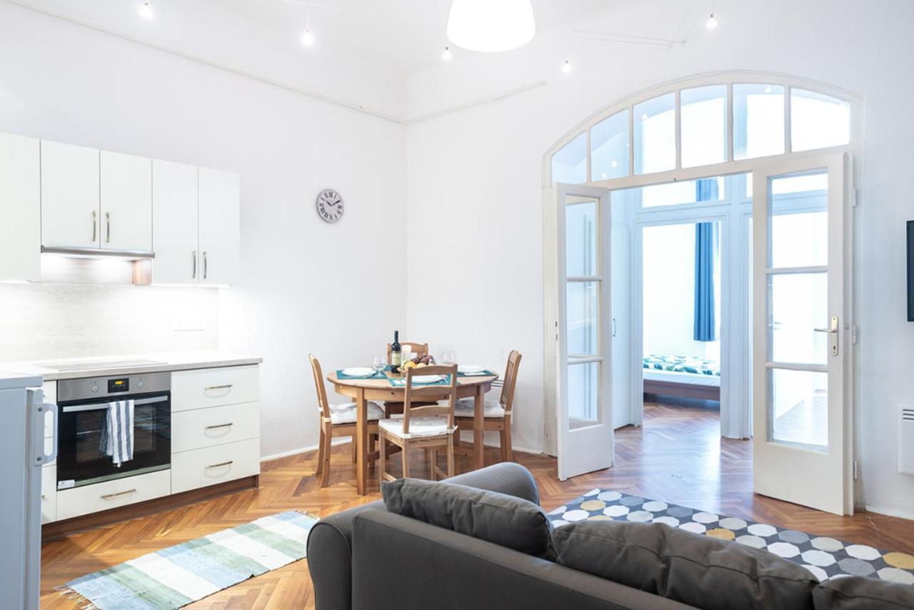Apartamento Dob50 Spacious - 2 Separate Bedroom, 4 People, Ac, Wifi *