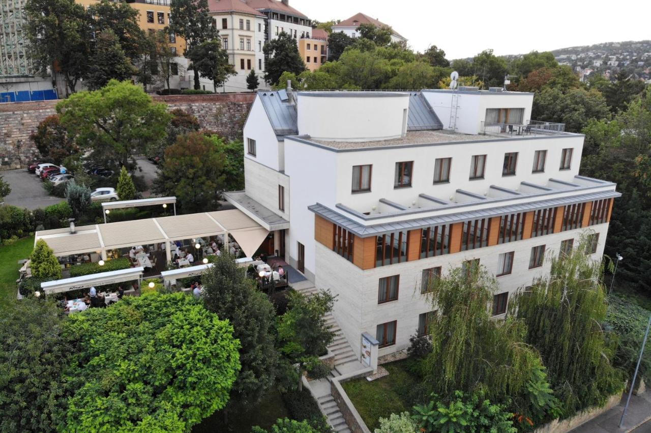 Castle Garden 4* Budapest