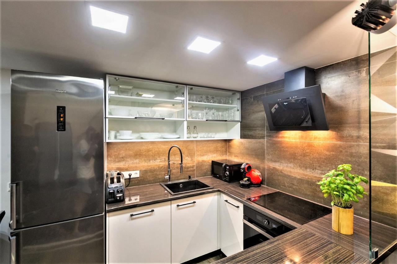 Goldcentral Art B6 Apartment Budapest