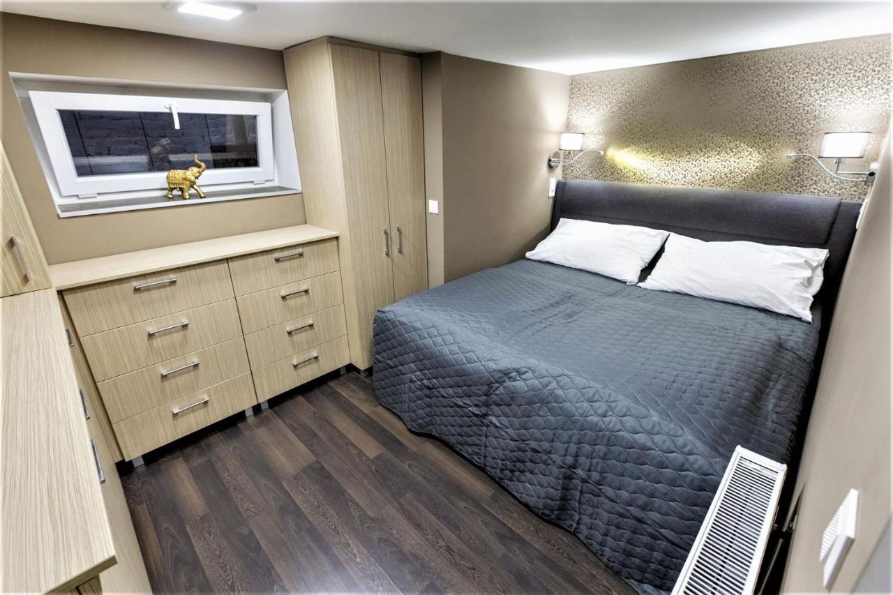 Apartment Goldcentral Art B6 *