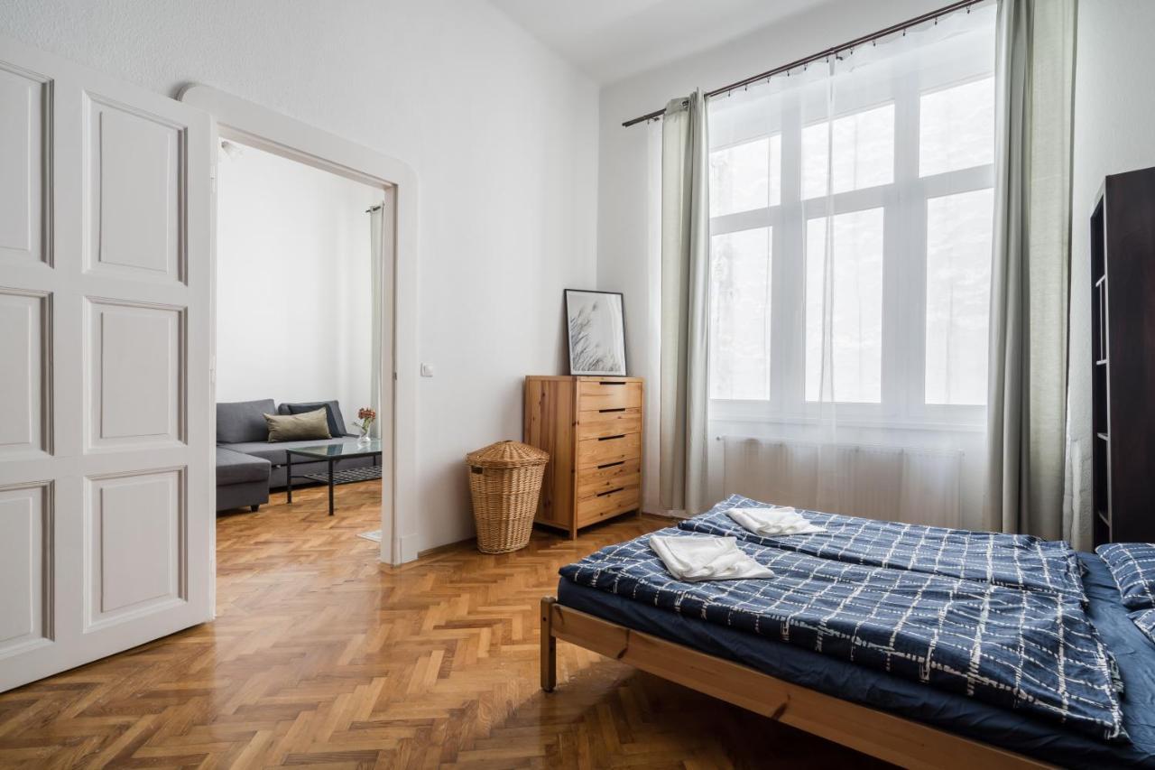 Woodland Apartment *