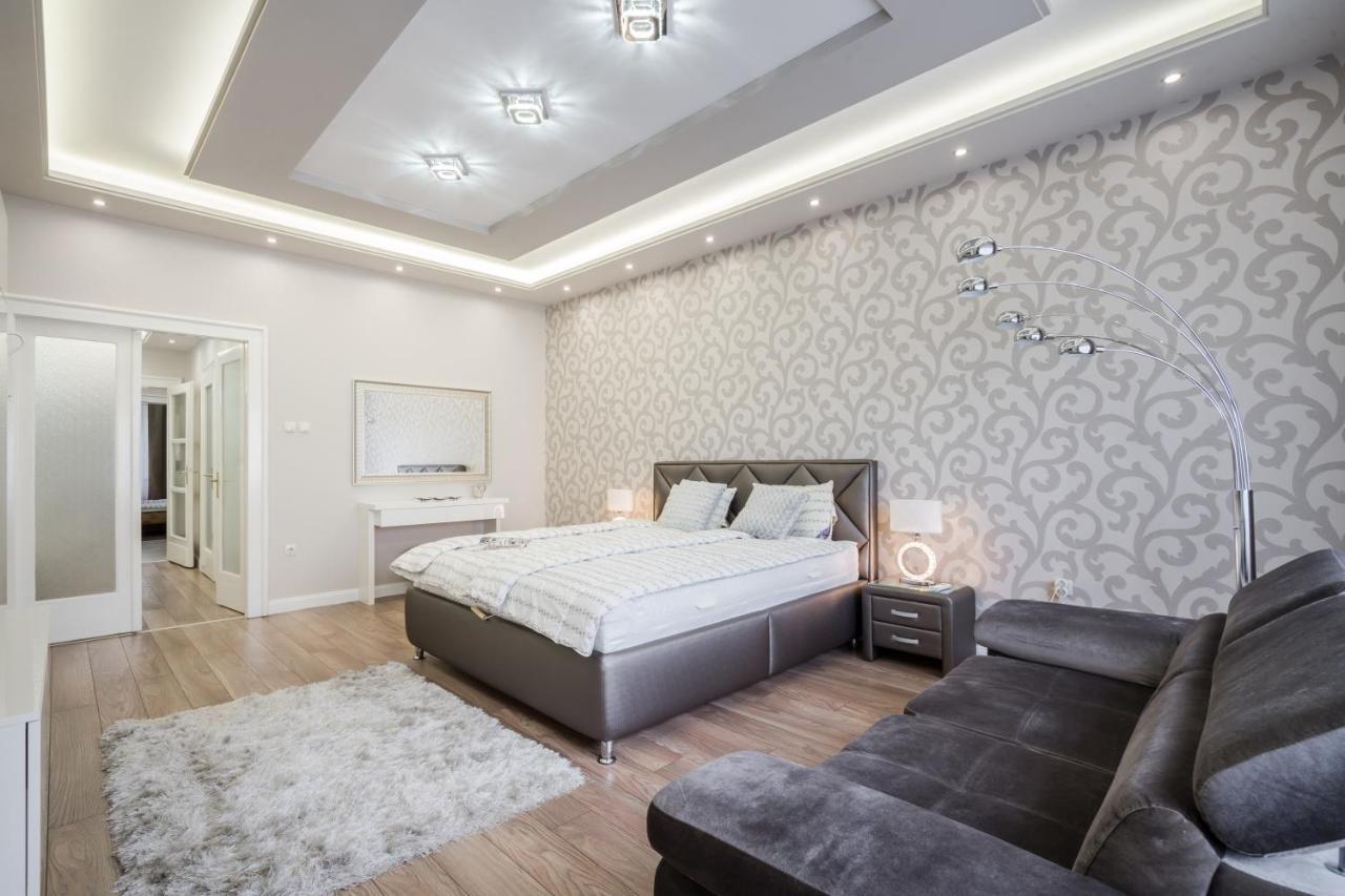 Bpr Ethereal Panoramic With A/c & Balcony Budapest