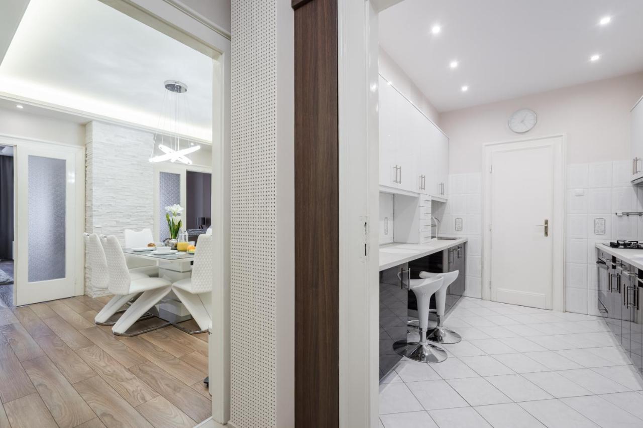 Bpr Ethereal Panoramic With A/c & Balcony Apartment Budapest