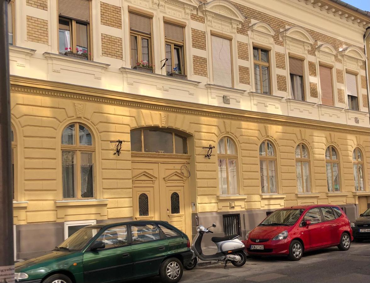 Lägenhet Rose Apartmann *