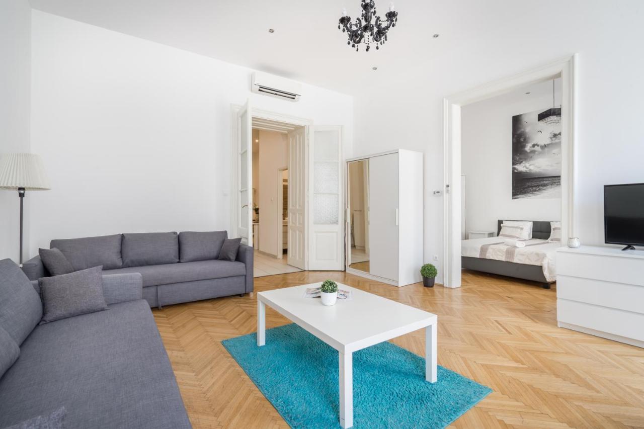 Real Vadász * Budapest