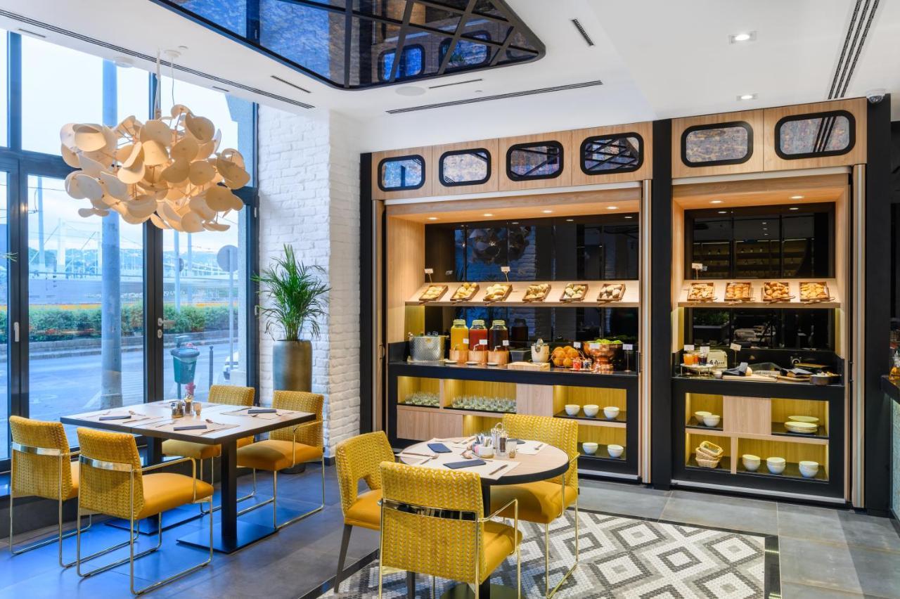 Vision By Continental Group 4*