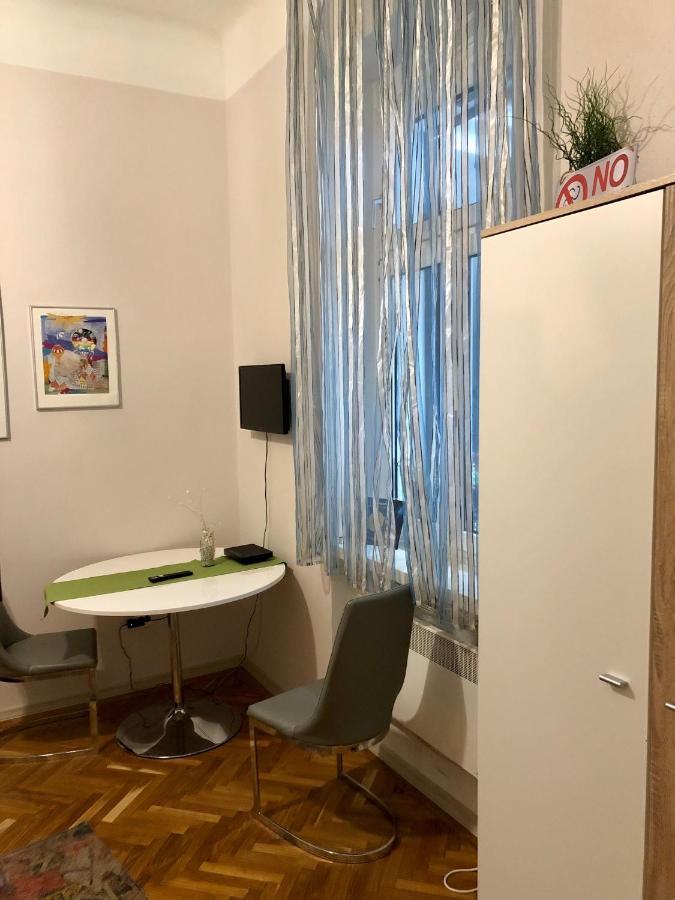 Apartamento Jewelry Box In