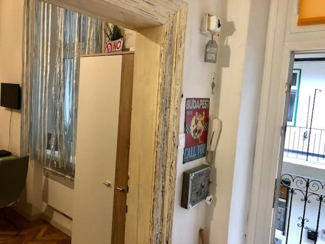 Jewelry Box In Apartman