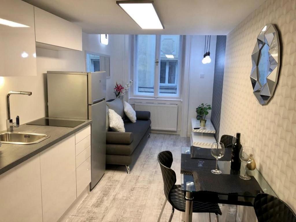 Corvin Ruinpub Designed Apartamento Budapest