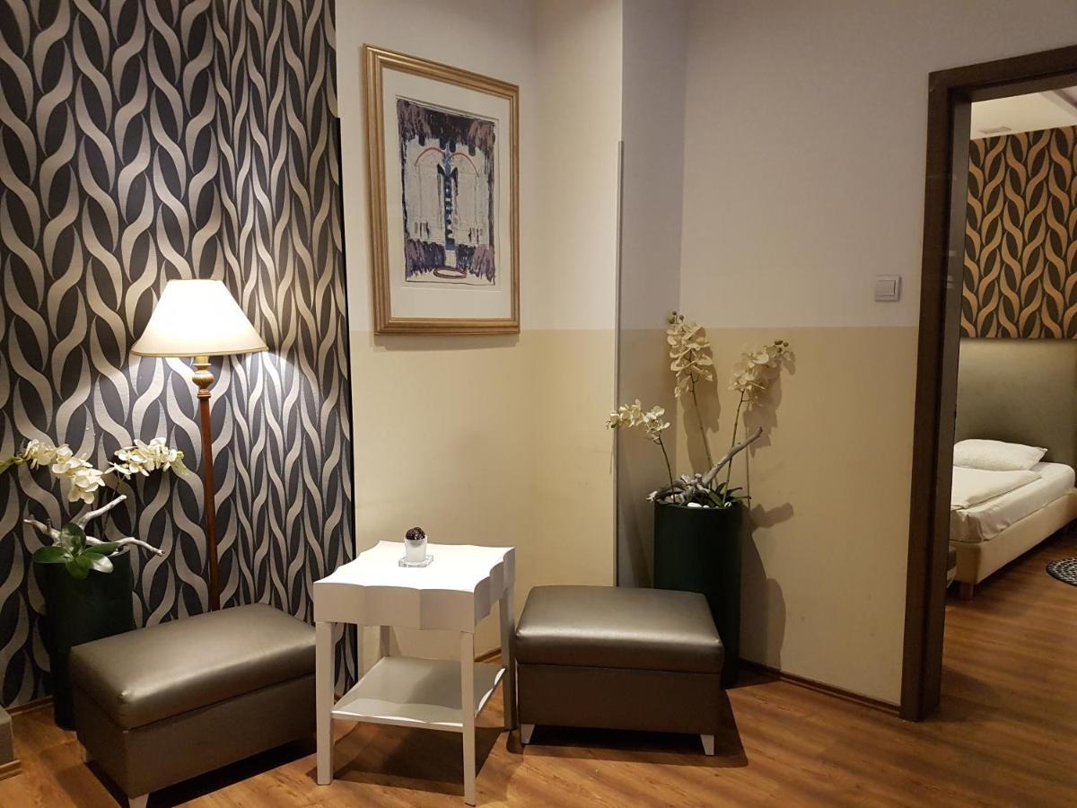 House Octogon 3* Budapest