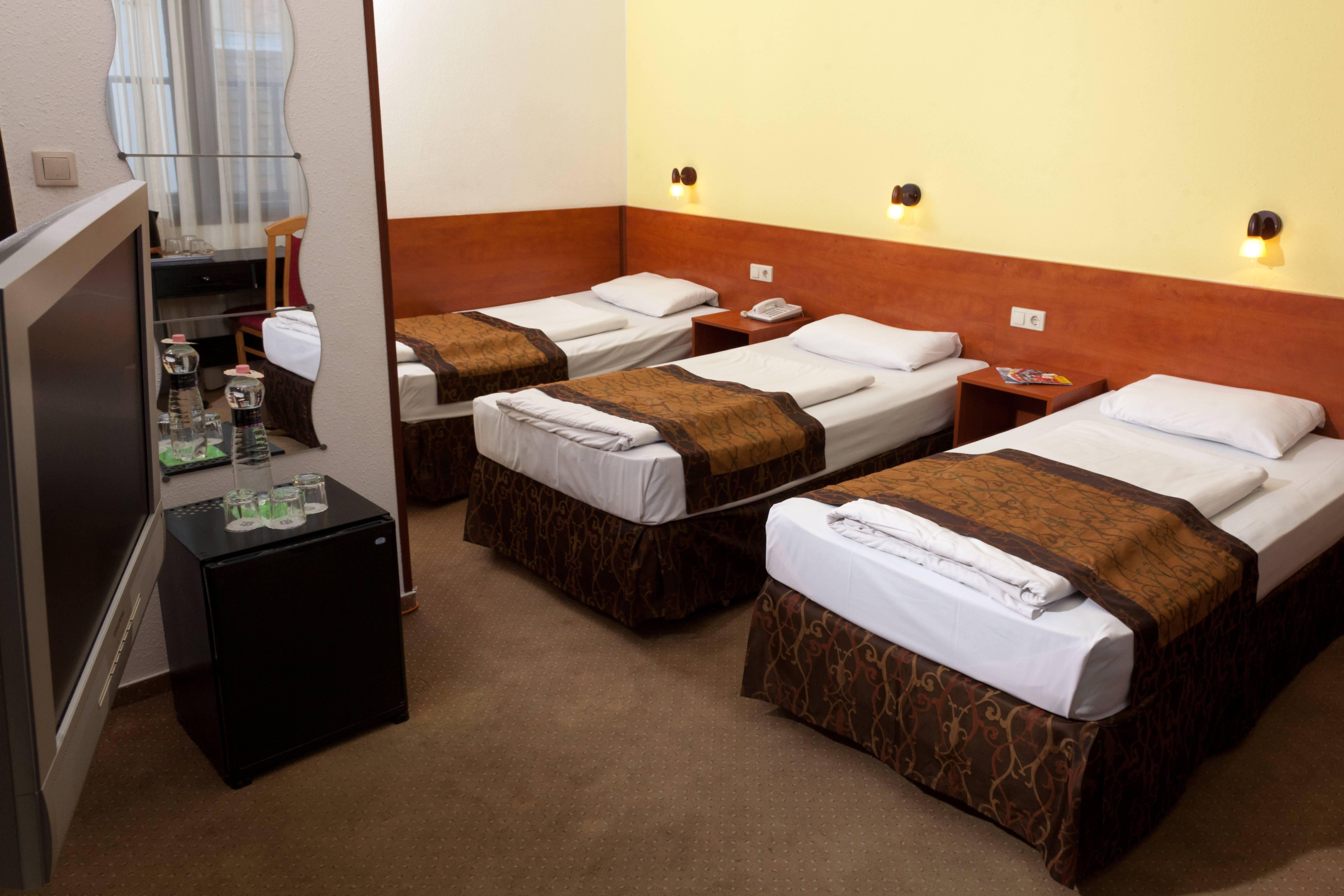 Equity Point Hostal *