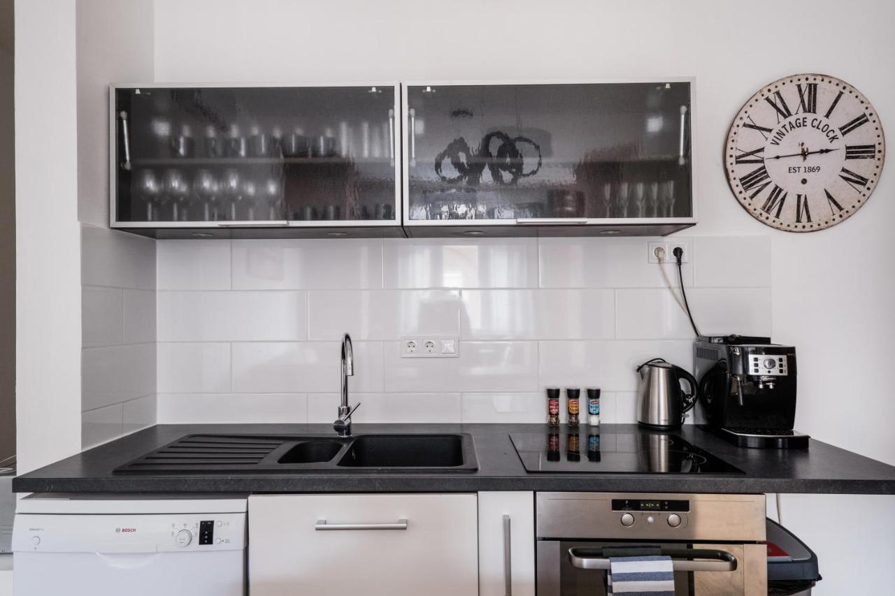 Appartement Jacuzzi And Privacy With 2 Balconies And Free Garage Budapest