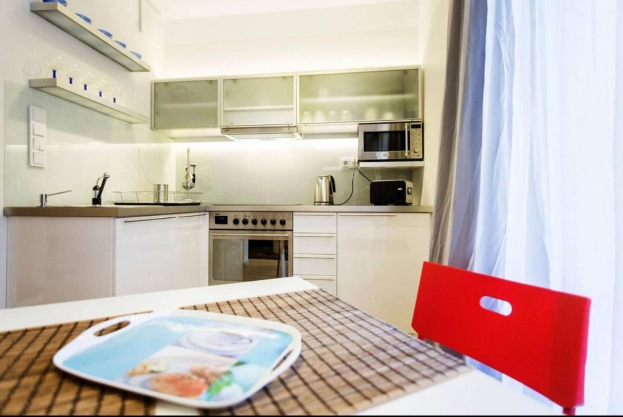 Orangehomes One Bedroom Modern In The Center