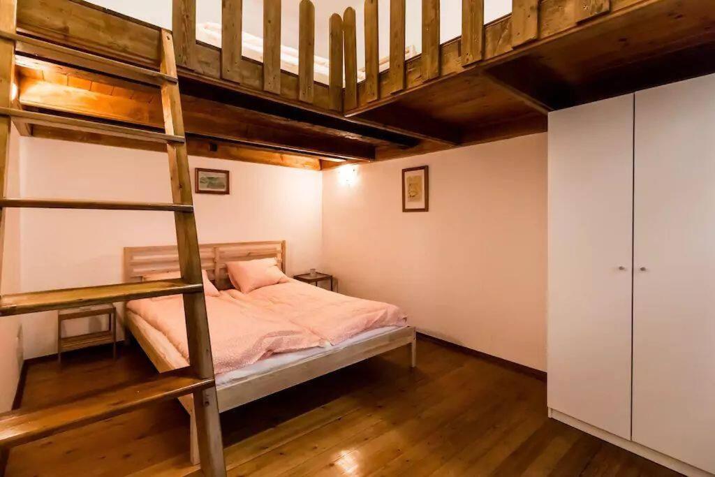 Apartment Quiet Just 10 Minutes From The Center