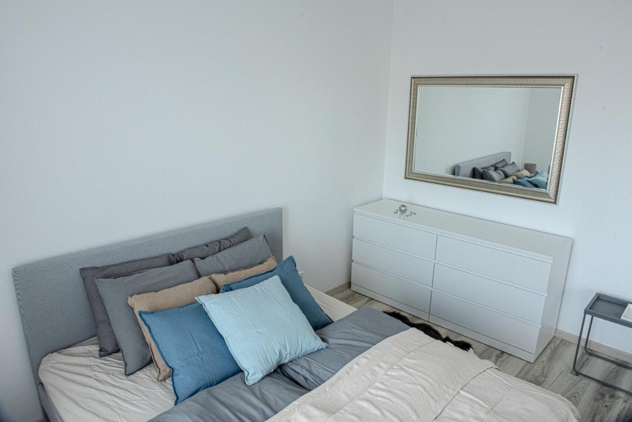 Dob36 With Free Private Parking And Balcony Apartamento
